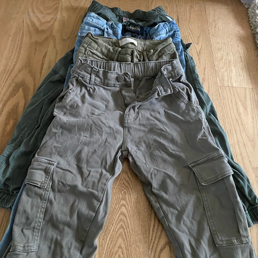 4 pants for 15 $